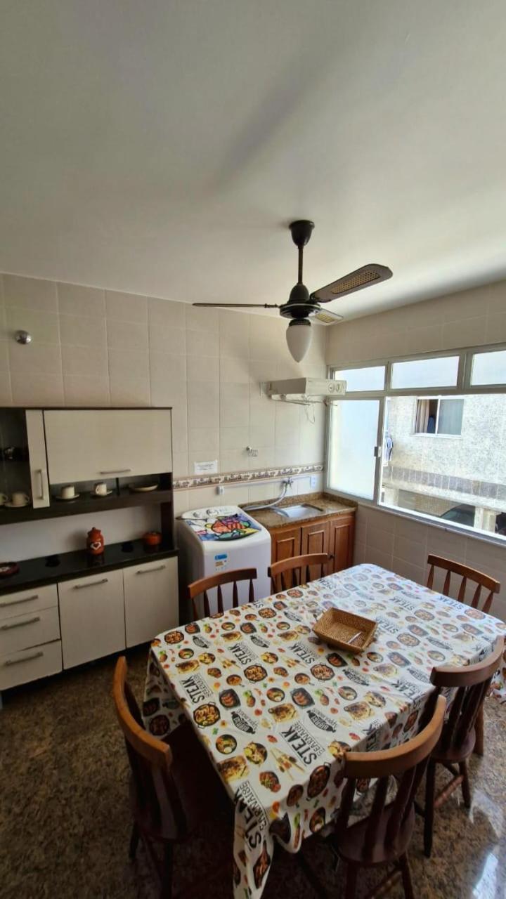 Localizacao Imbativel! A 98M Da Praia Do Forte Com Conforto, Ar-Condicionado E Estacionamento! Cabo Frio Exteriör bild