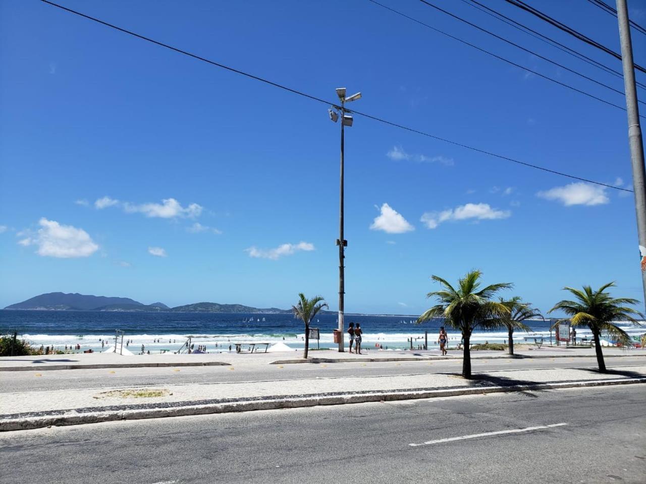 Localizacao Imbativel! A 98M Da Praia Do Forte Com Conforto, Ar-Condicionado E Estacionamento! Cabo Frio Exteriör bild